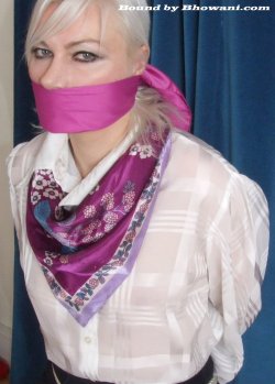 Simone in Scarf and OTM Gag