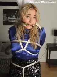 Zoey Ziptie, Zoey's Satin Debut 2
