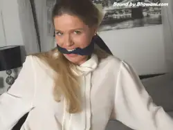 Lottie LaLay, Lottie's Fun Debut