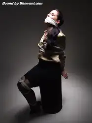 Caroline Pierce, Bondage Noir 4