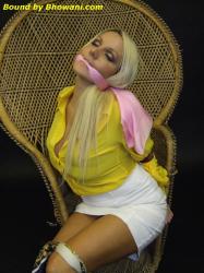 Dannii Harwood, Danni in Scarf Heaven 2