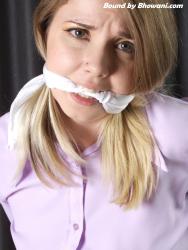 Our Gorgeous Girls, Friday Feature: Get Knotted!