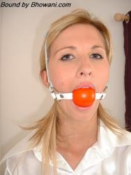 Leah, Midweek Bonus: Leah's Gags 9