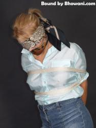 Savannah, Standing For Her Bondage 3