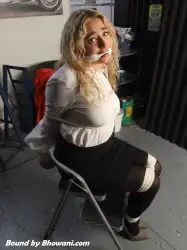 Zoey Ziptie, In For a Service 3